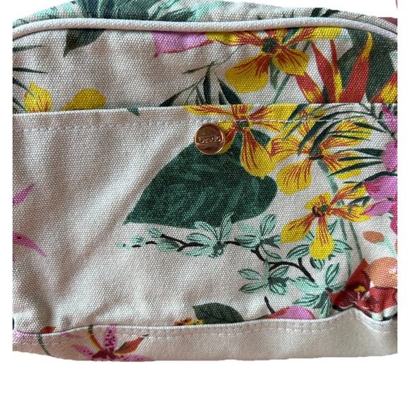 BAN.DO GETAWAY TOILETRY COSMETIC BAG .wish You We’re Here. Makeup. Flowers Bando - Picture 3 of 8
